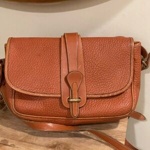 Dooney and Bourke vintage pebbled leather crossbody bag
